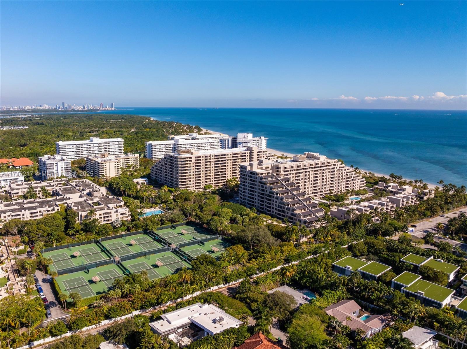 161 Crandon Blvd #417, Key Biscayne, Florida image 38