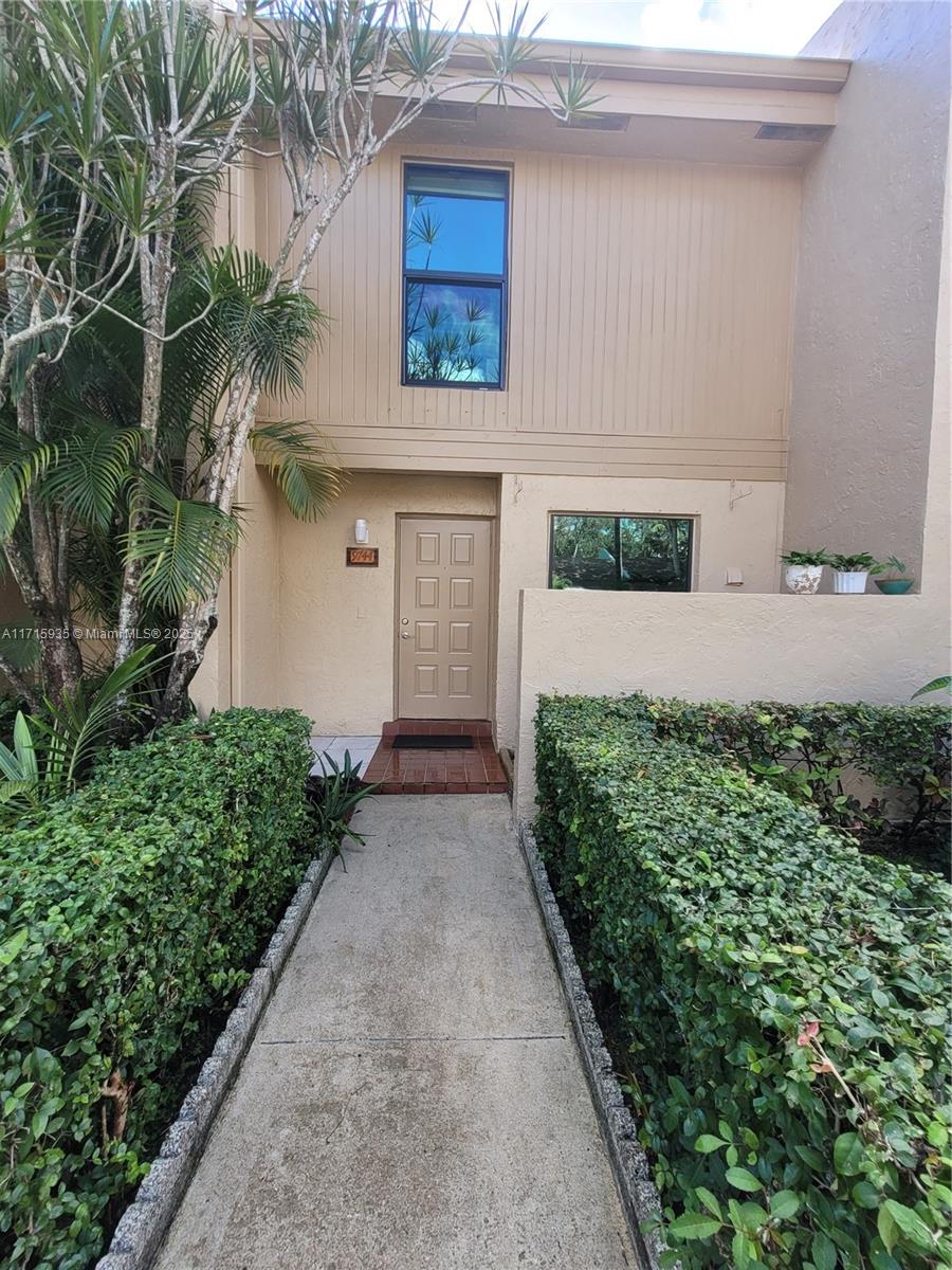 9744 NW 15th St #303, Pembroke Pines, Florida image 2