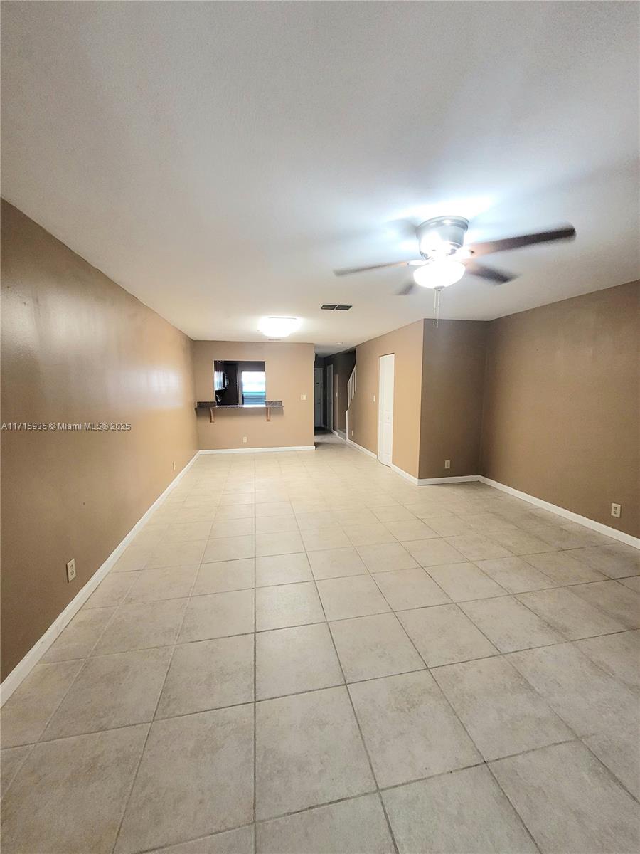 9744 NW 15th St #303, Pembroke Pines, Florida image 4