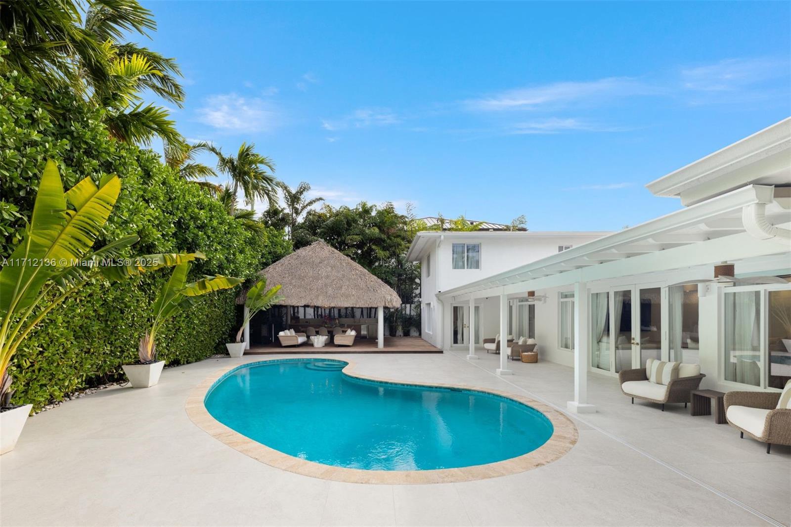 345 Gulf Road, Key Biscayne, Florida image 38