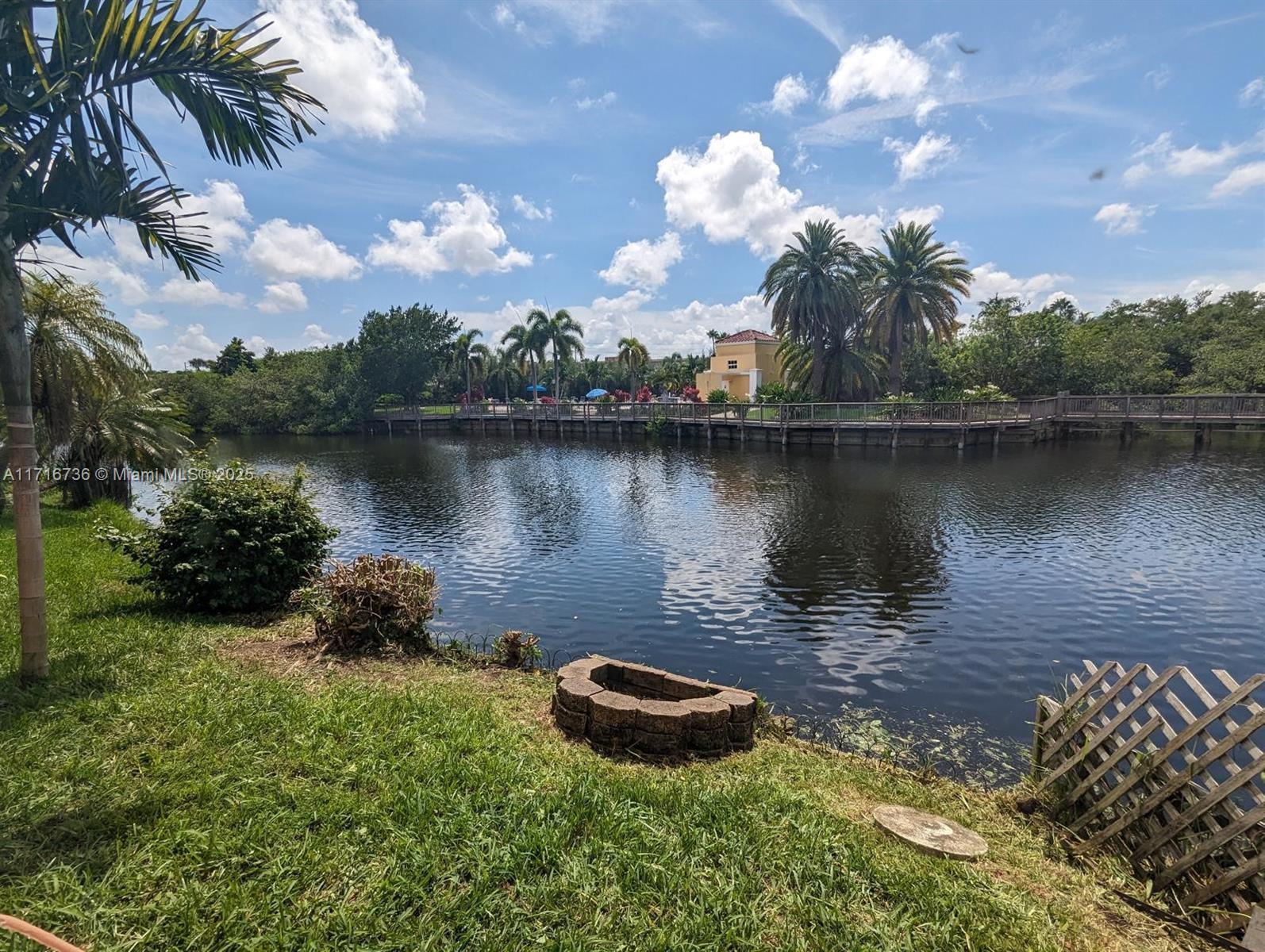 1085 SE 6th Ave, Dania Beach, Florida image 8