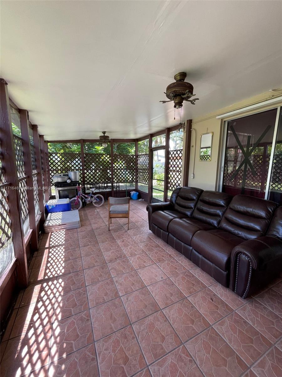 Listing Photo 16