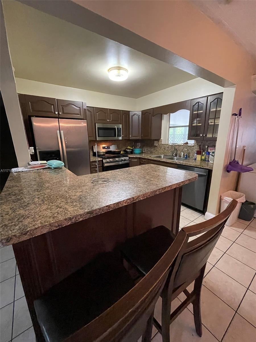 Listing Photo 8