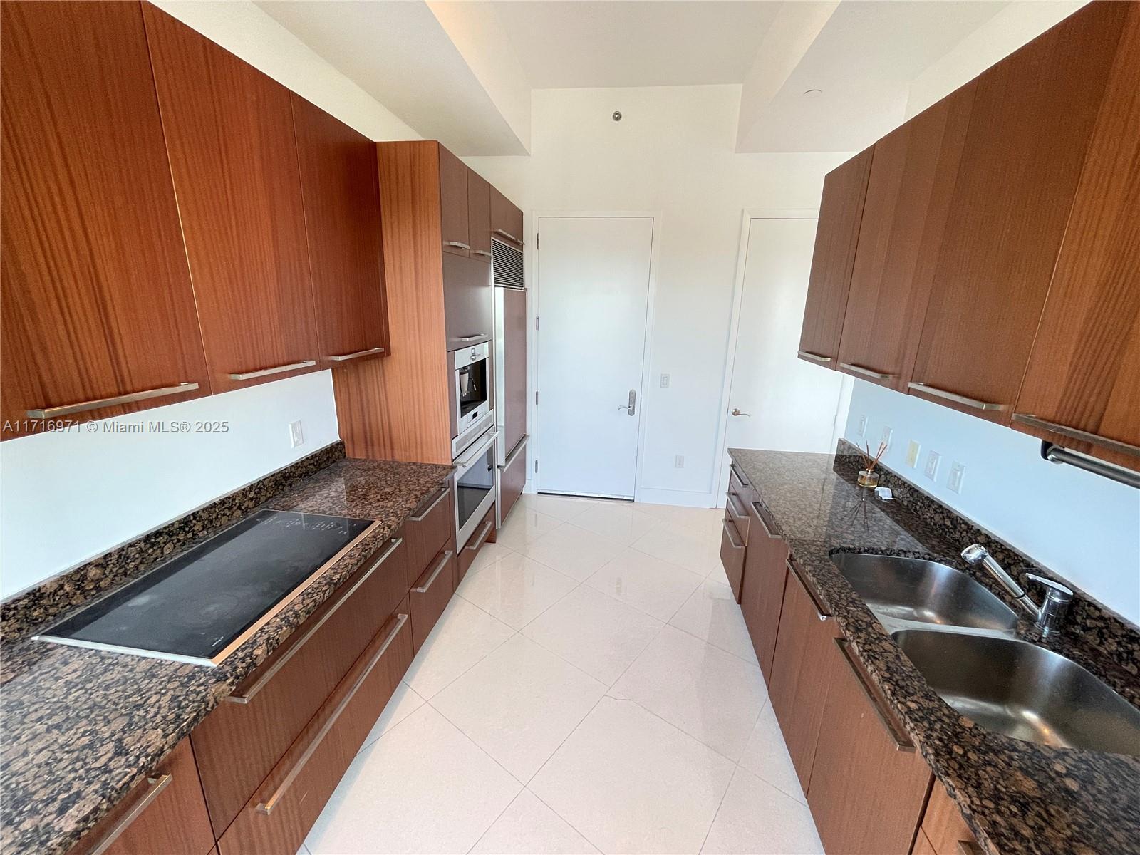 15901 Collins Ave #3705, Sunny Isles Beach FL 33160