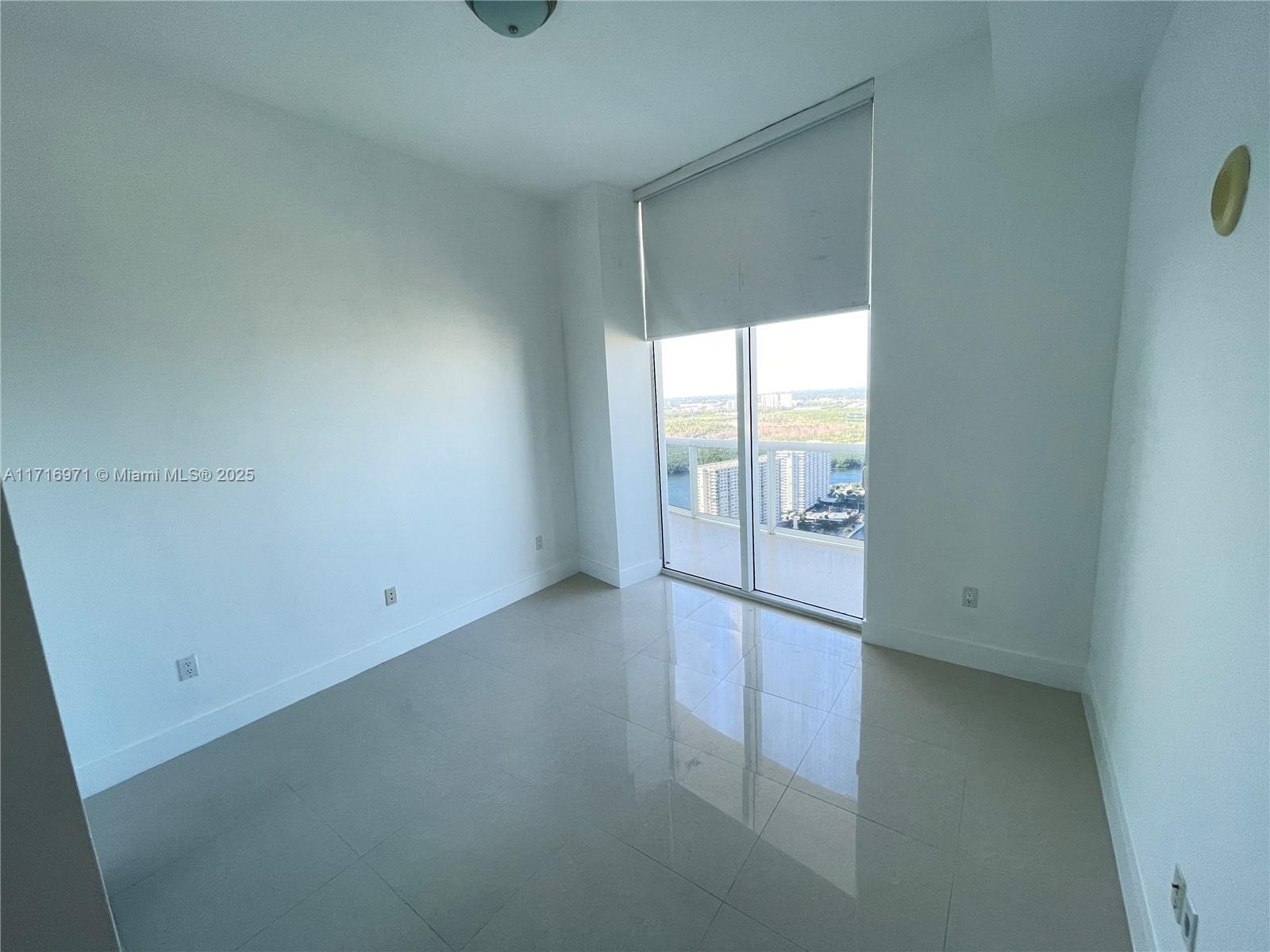 15901 Collins Ave #3705, Sunny Isles Beach FL 33160