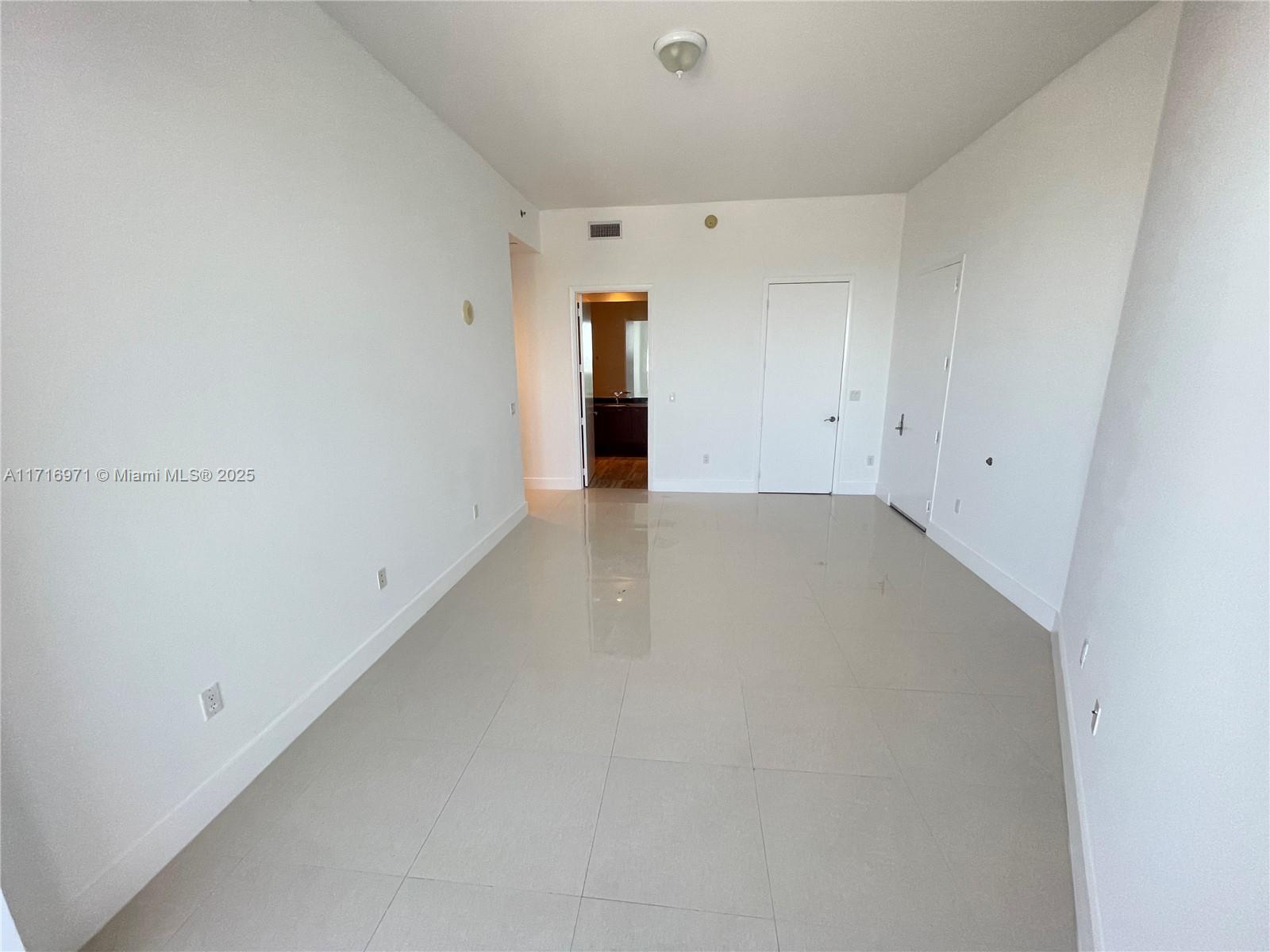 15901 Collins Ave #3705, Sunny Isles Beach FL 33160