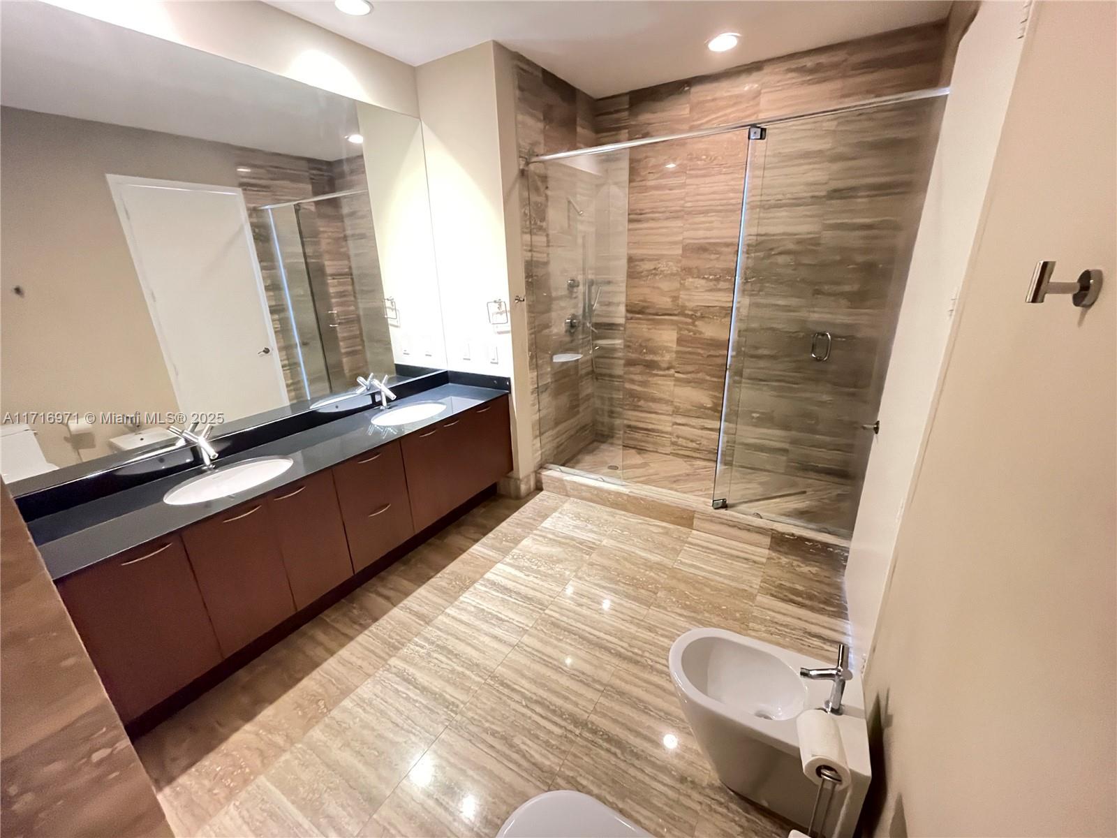 15901 Collins Ave #3705, Sunny Isles Beach FL 33160