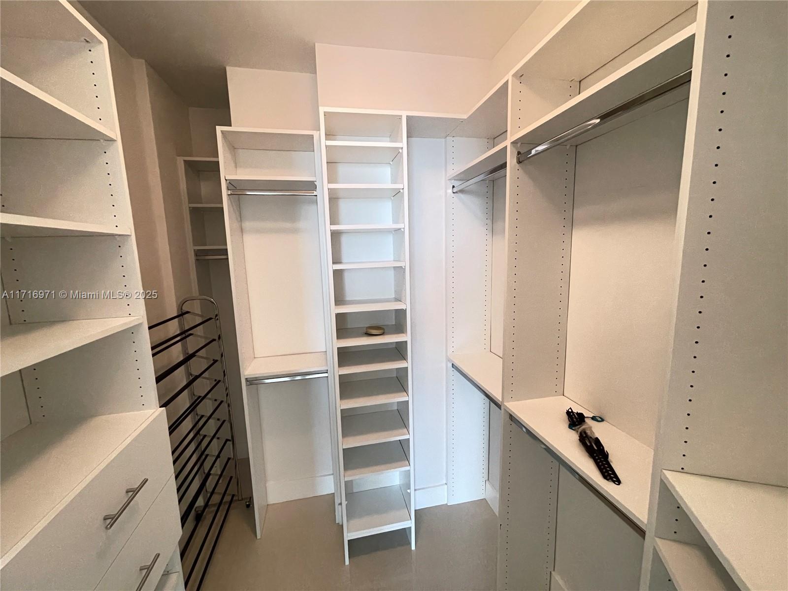 15901 Collins Ave #3705, Sunny Isles Beach FL 33160