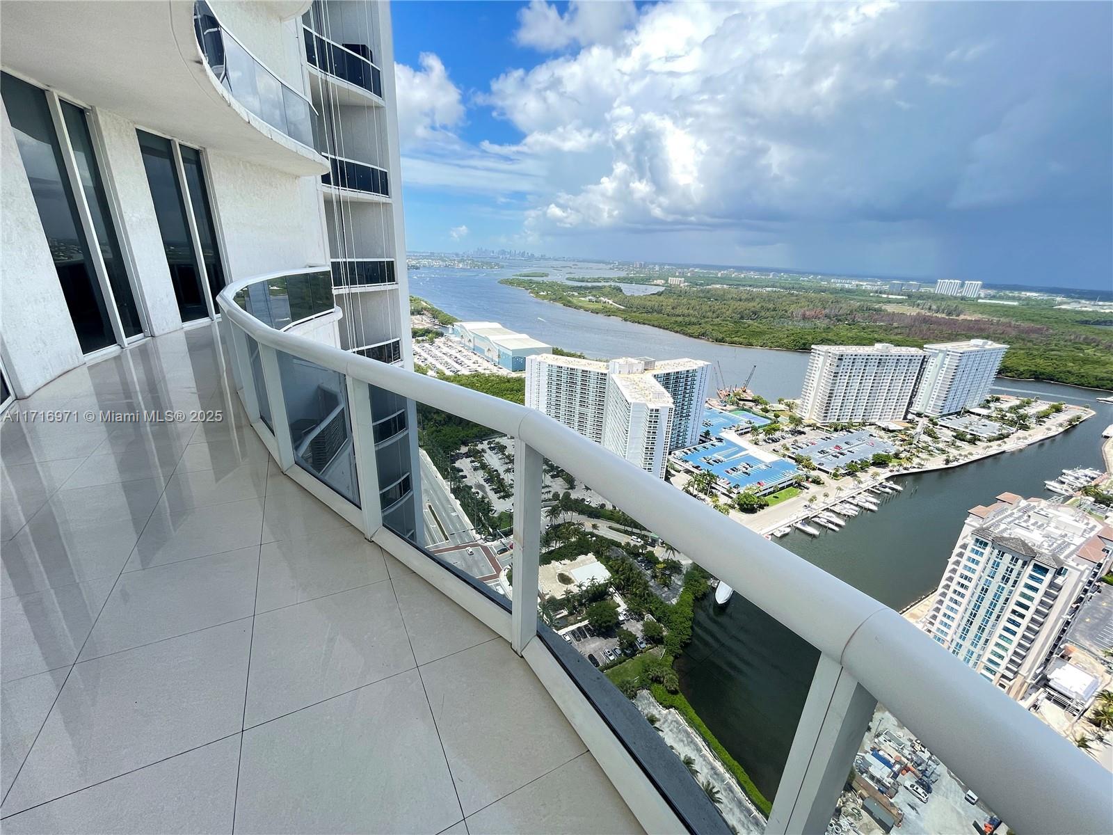 15901 Collins Ave #3705, Sunny Isles Beach FL 33160