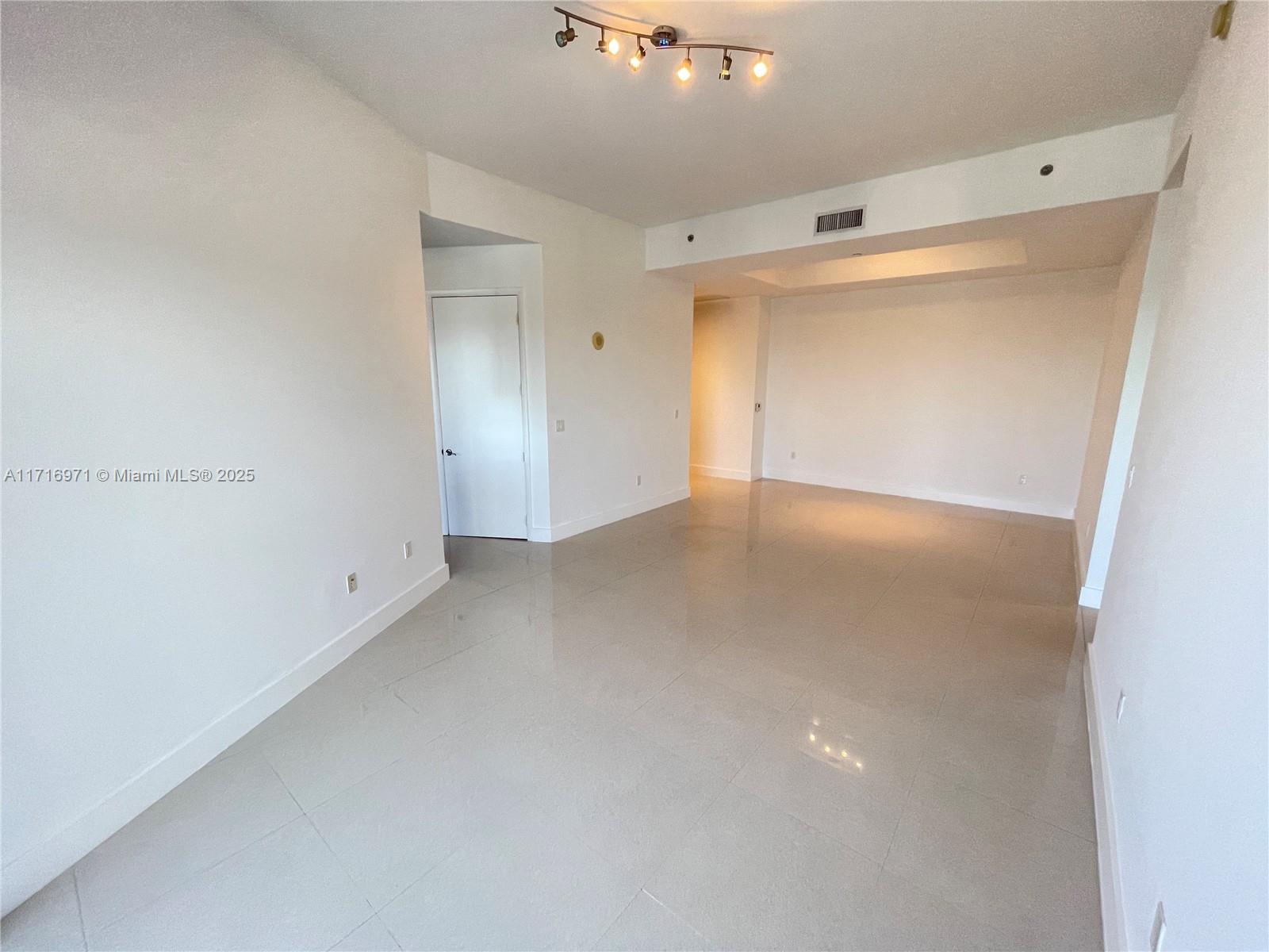 15901 Collins Ave #3705, Sunny Isles Beach FL 33160