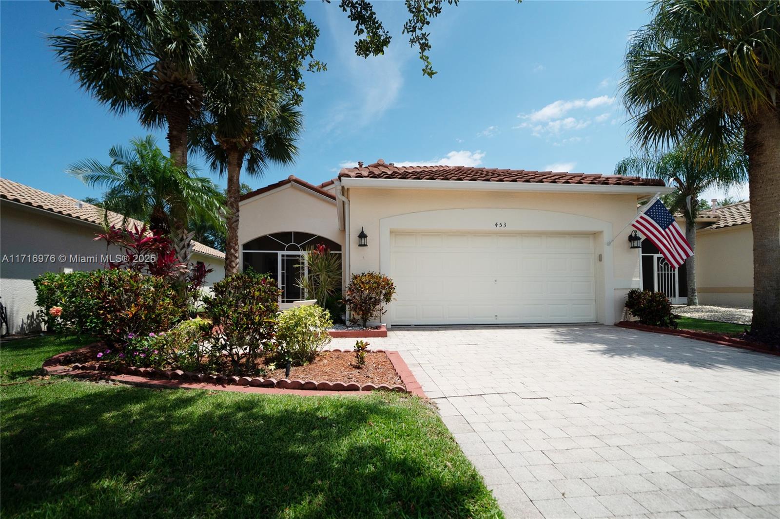 453 NW Lismore Ln, Port St. Lucie, Florida image 2