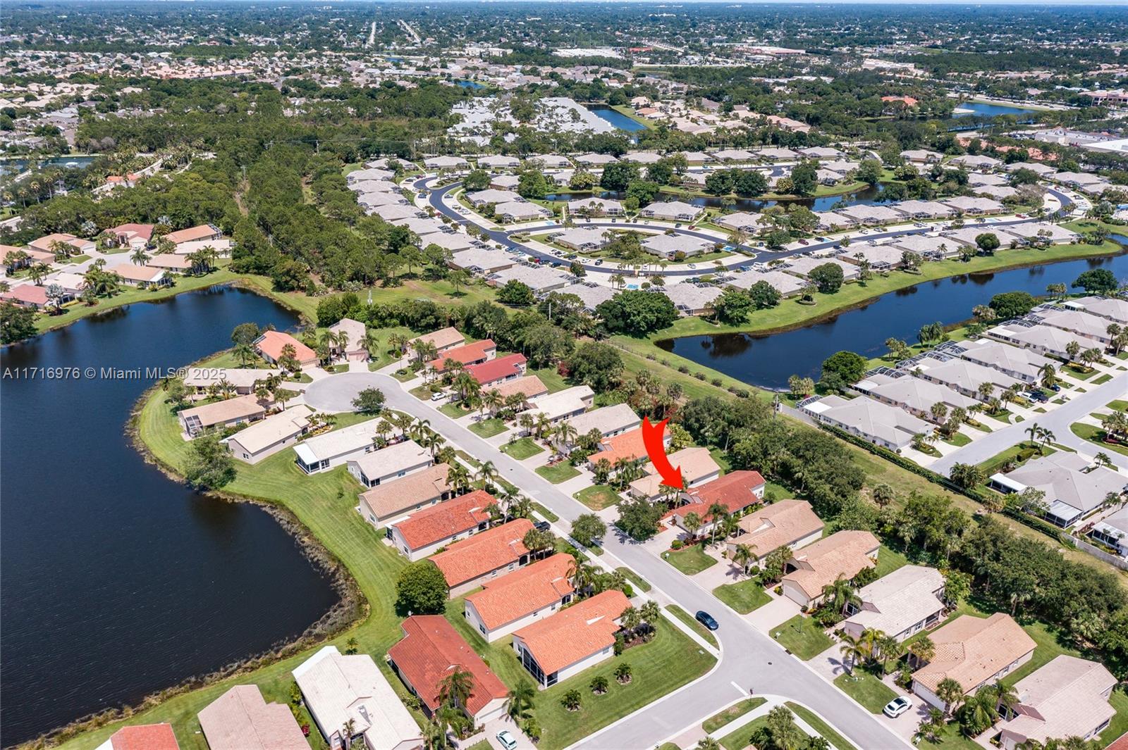 453 NW Lismore Ln, Port St. Lucie, Florida image 32