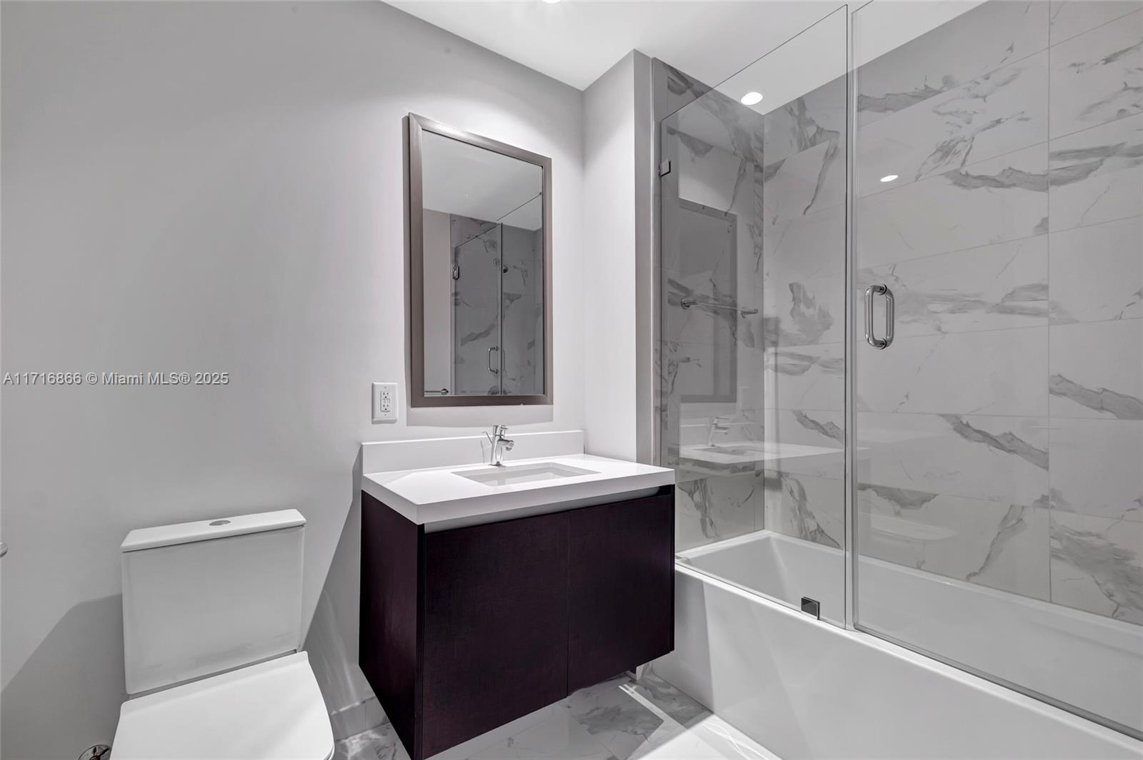 851 NE 1st Ave #2304, Miami FL 33132