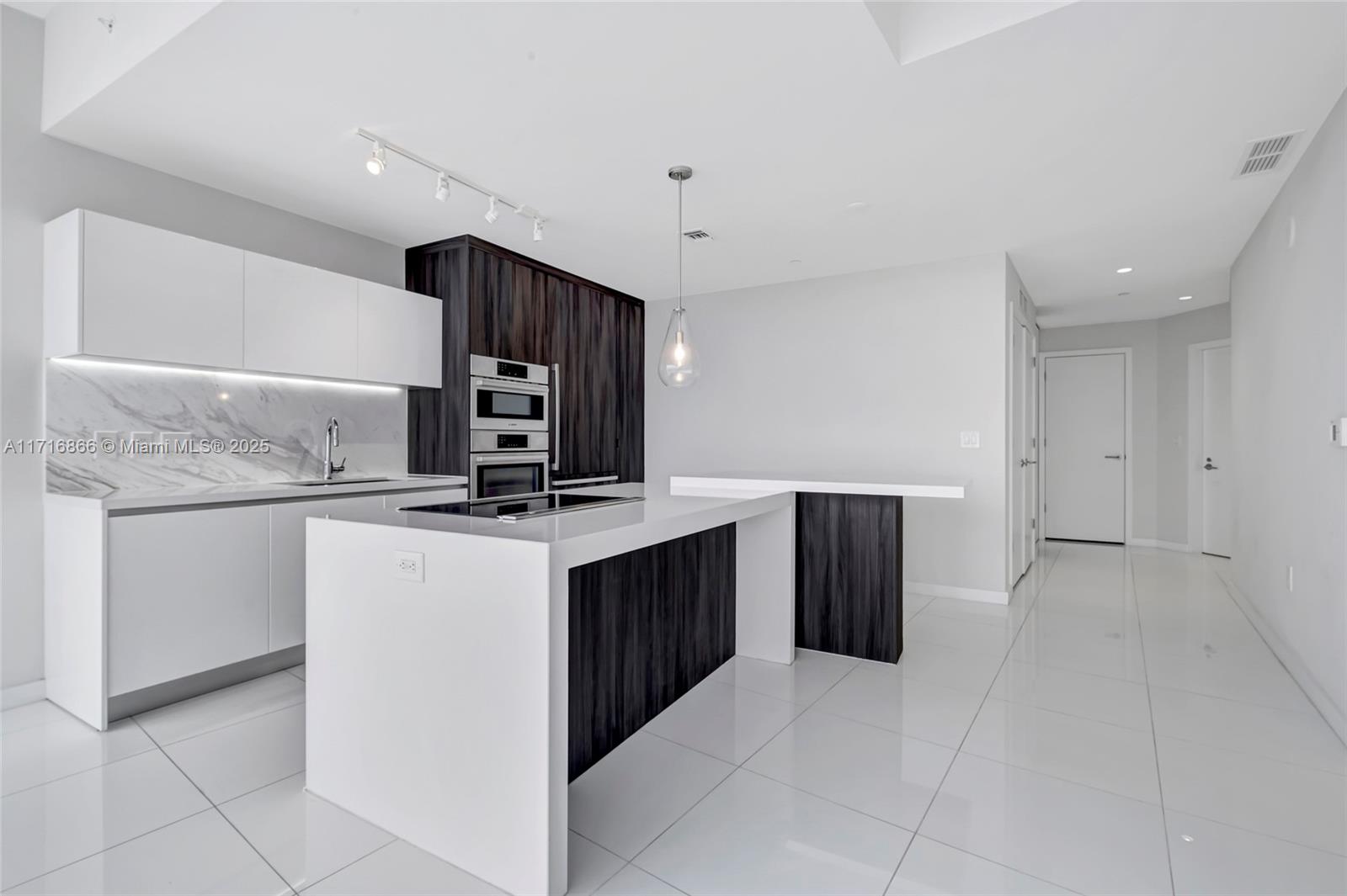851 NE 1st Ave #2304, Miami FL 33132