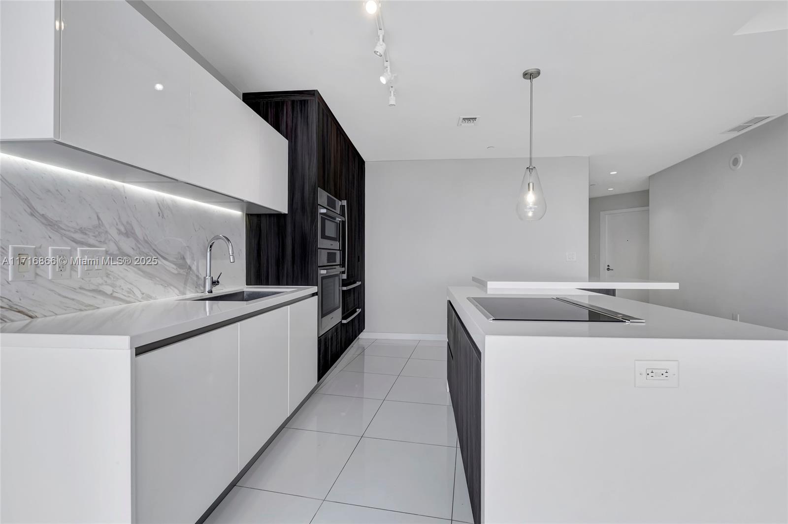 851 NE 1st Ave #2304, Miami FL 33132