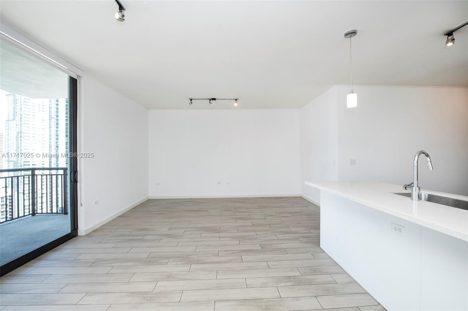 999 SW 1st Ave #2402, Miami FL 33130
