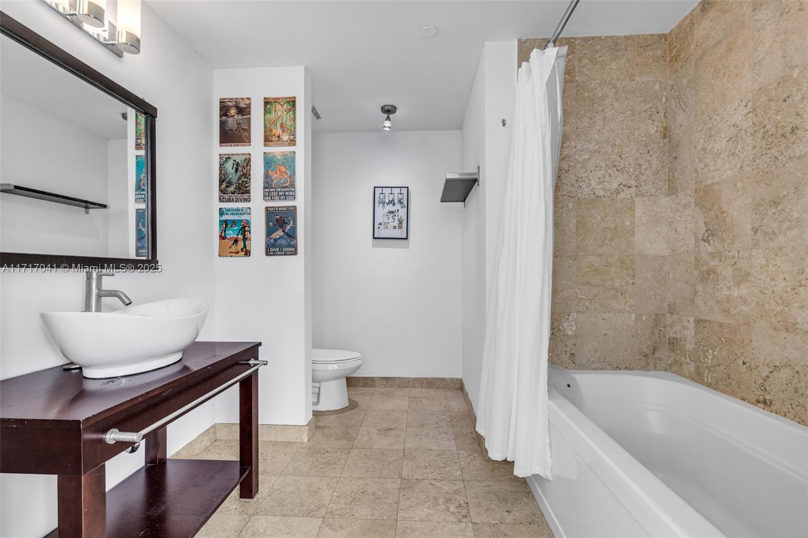 350 S Miami Ave #2906, Miami FL 33130