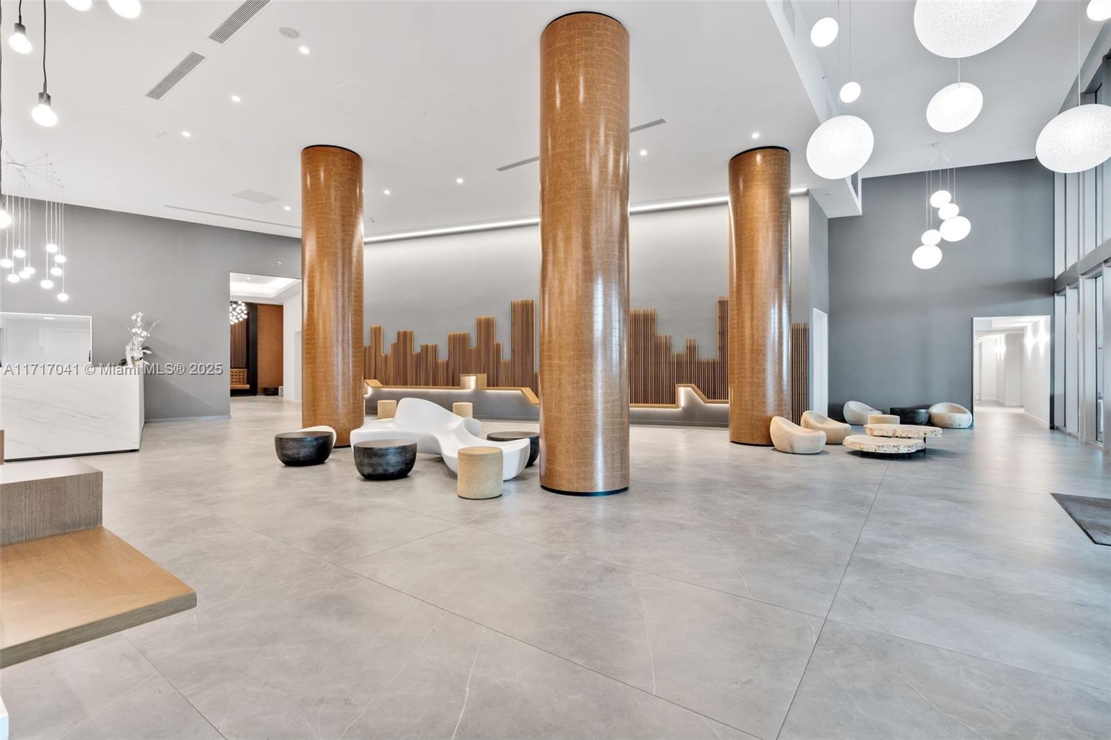 350 S Miami Ave #2906, Miami FL 33130