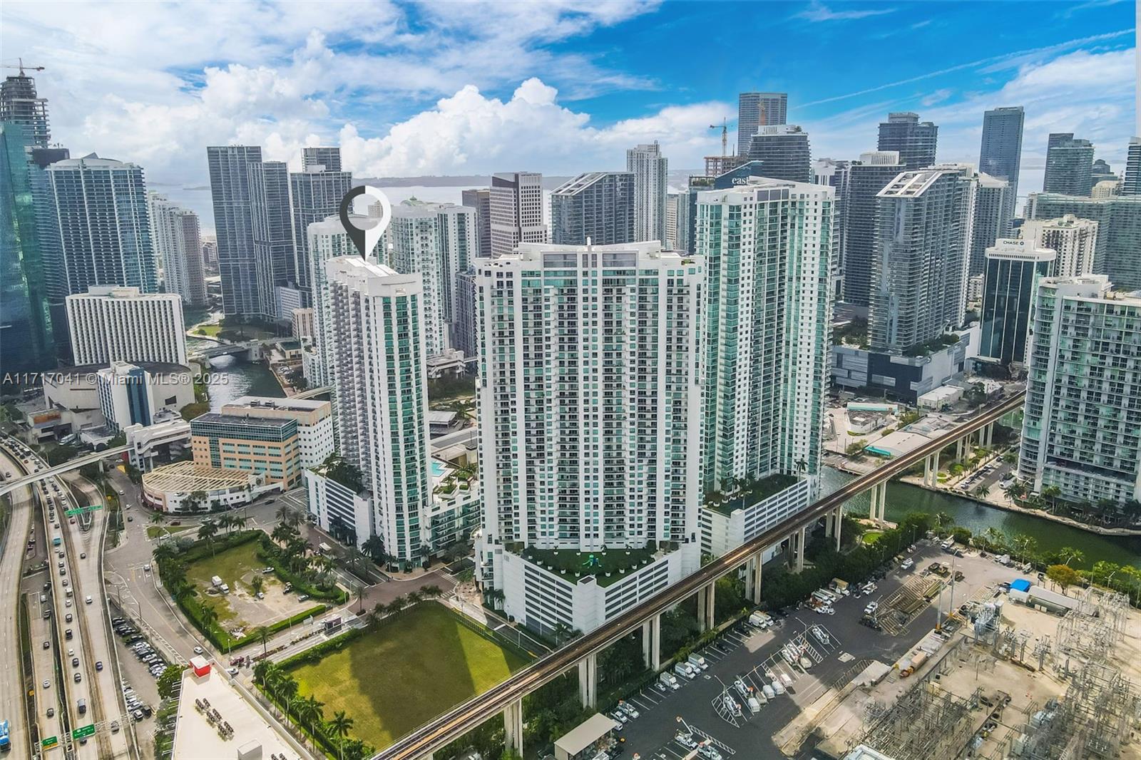350 S Miami Ave #2906, Miami FL 33130