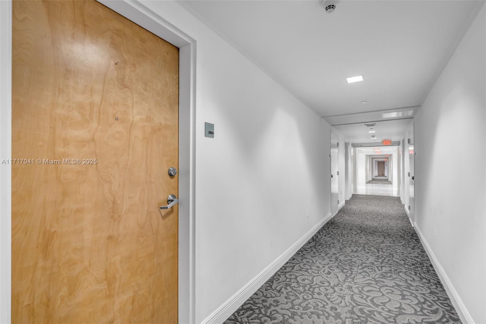 350 S Miami Ave #2906, Miami FL 33130