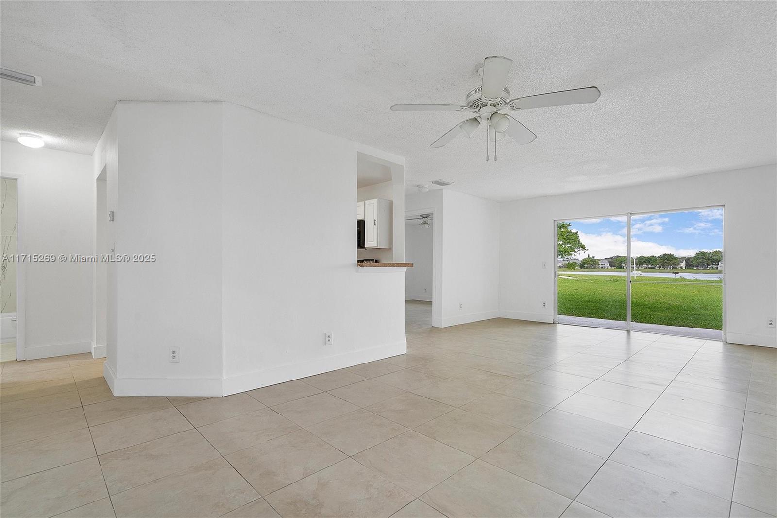 3417 NW 44th St #103, Oakland Park, Florida image 10