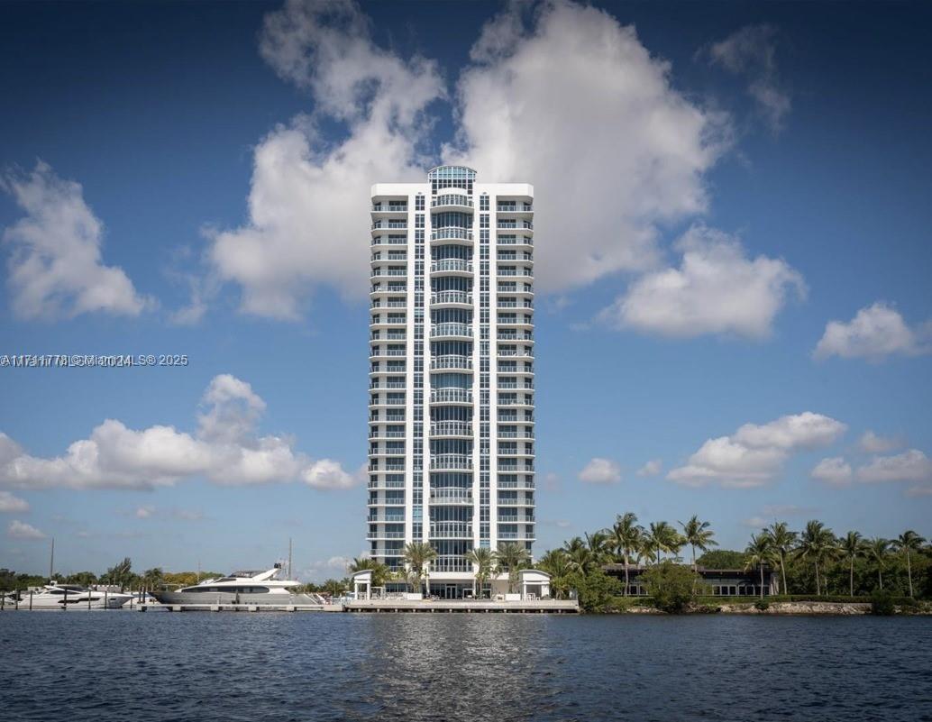 17301 Biscayne Blvd #305, North Miami Beach, Florida image 2