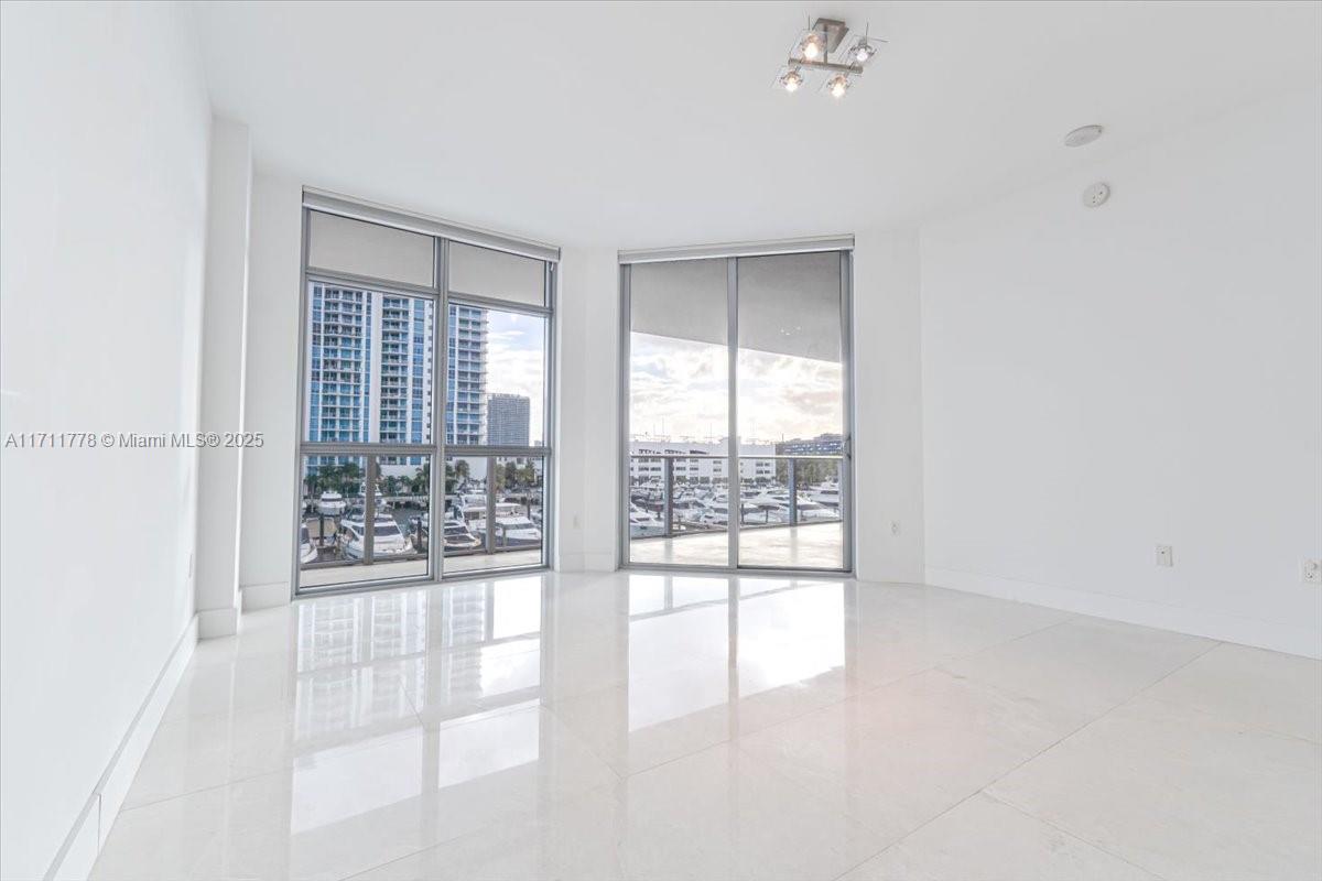 17301 Biscayne Blvd #305, North Miami Beach, Florida image 21