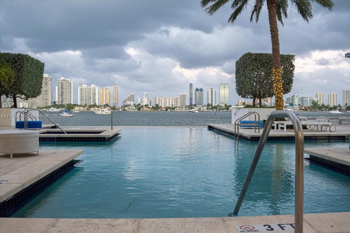 17301 Biscayne Blvd #305, North Miami Beach, Florida image 44