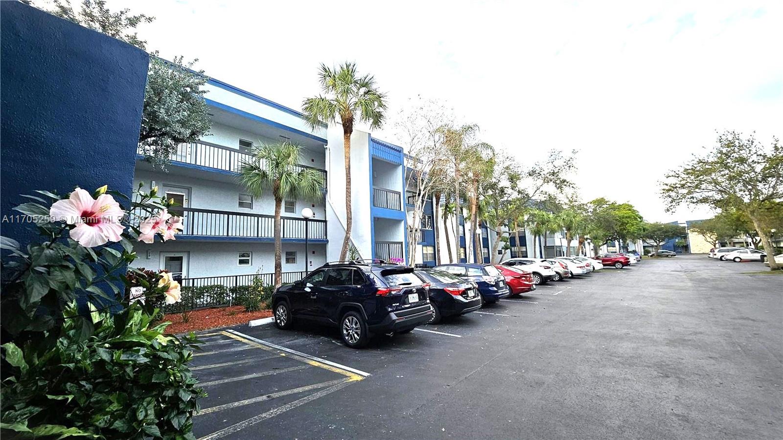 3080 SW Holiday Springs Blvd #308, Margate, Florida image 9