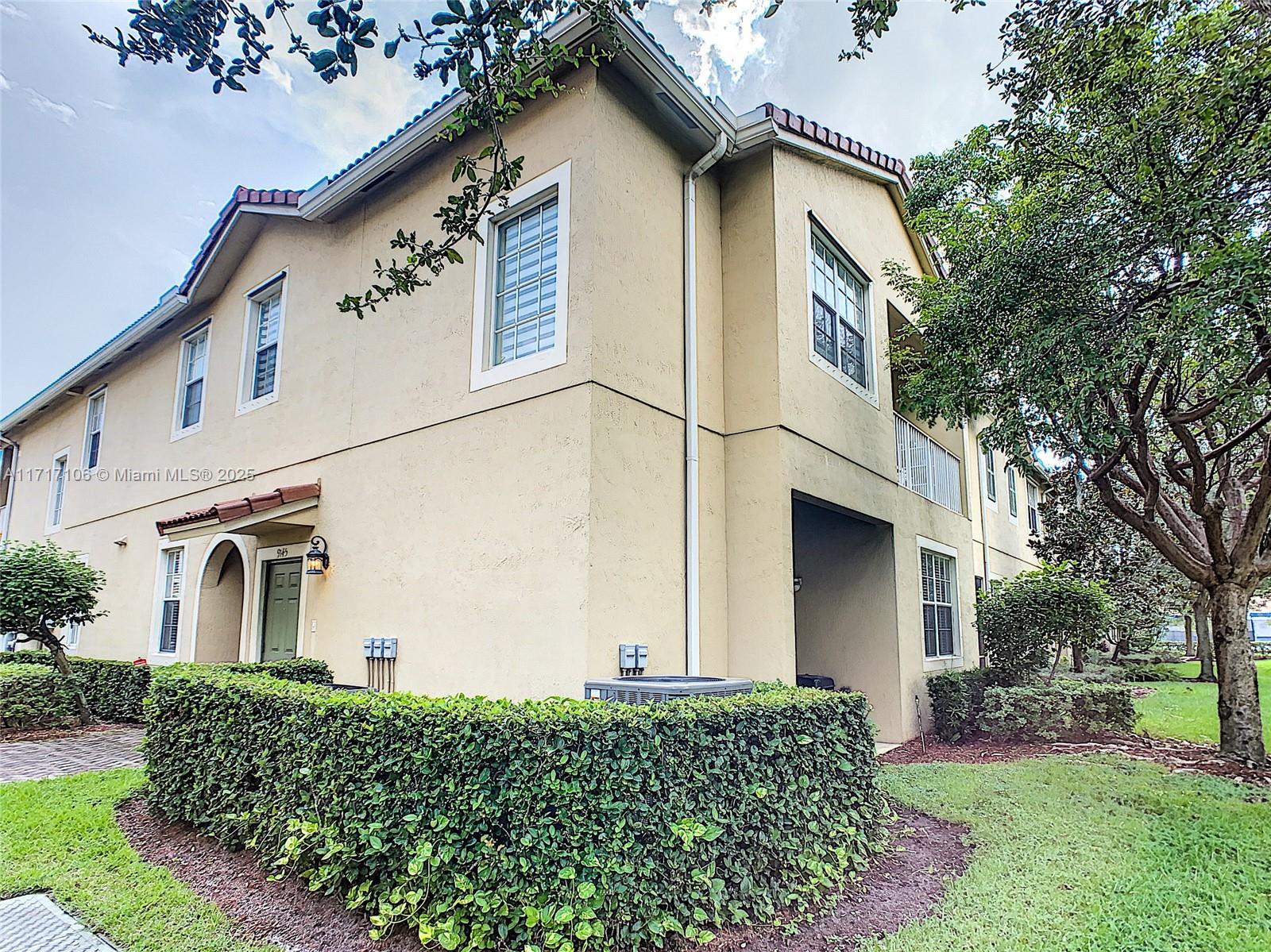 9145 Whistable Walk, Tamarac, Florida image 8