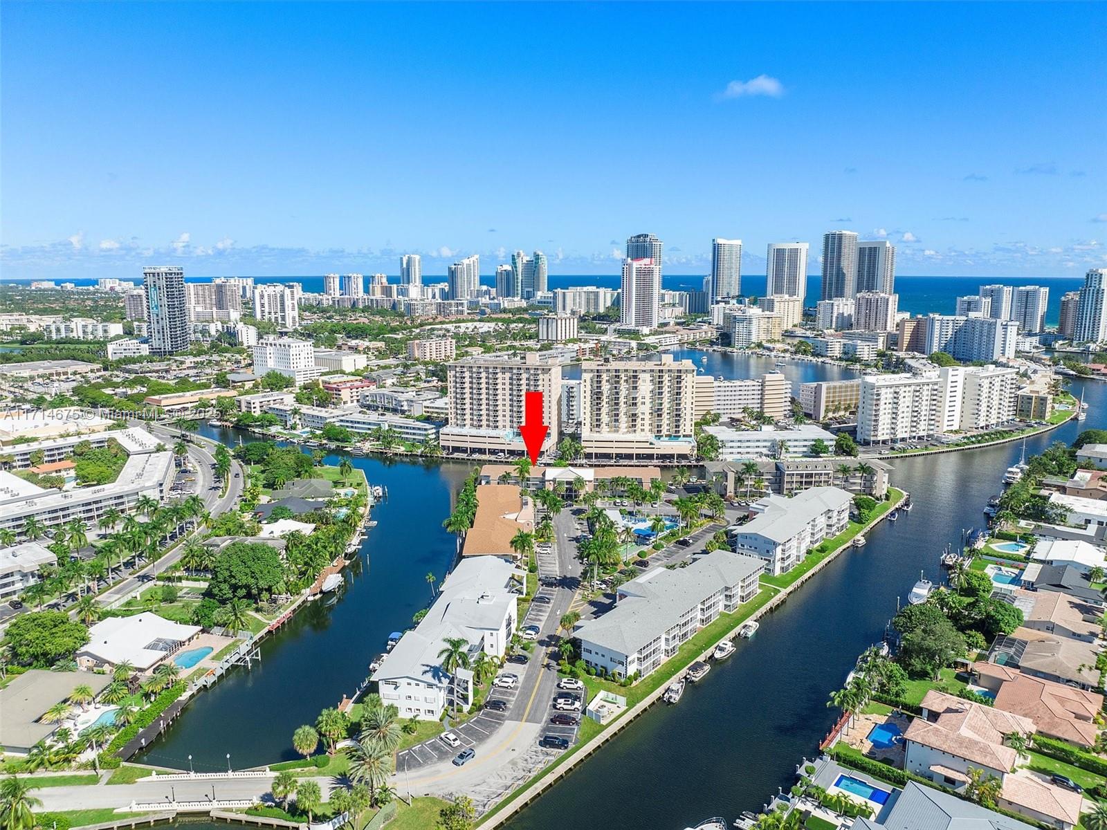 450 Paradise Isle Blvd #204, Hallandale Beach, Florida image 30