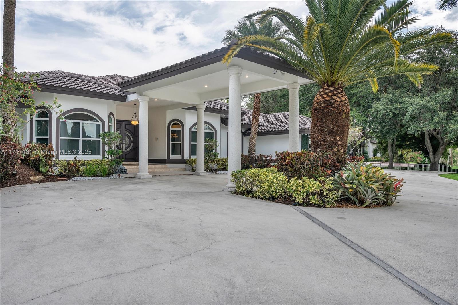 13431 Old Sheridan St, Southwest Ranches, Florida image 3