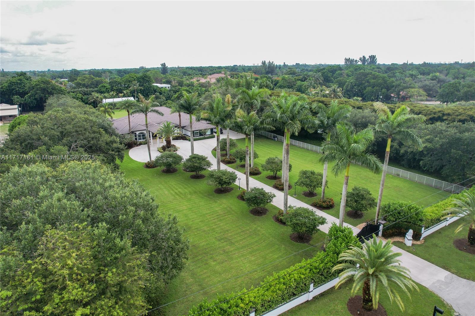 13431 Old Sheridan St, Southwest Ranches, Florida image 9
