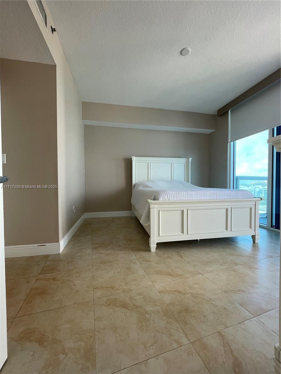 6515 Collins Ave #1001, Miami Beach FL 33141