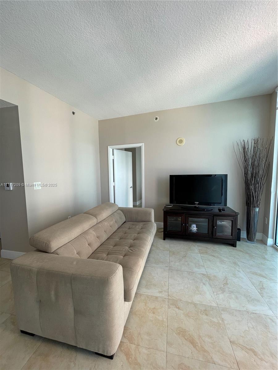 6515 Collins Ave #1001, Miami Beach FL 33141
