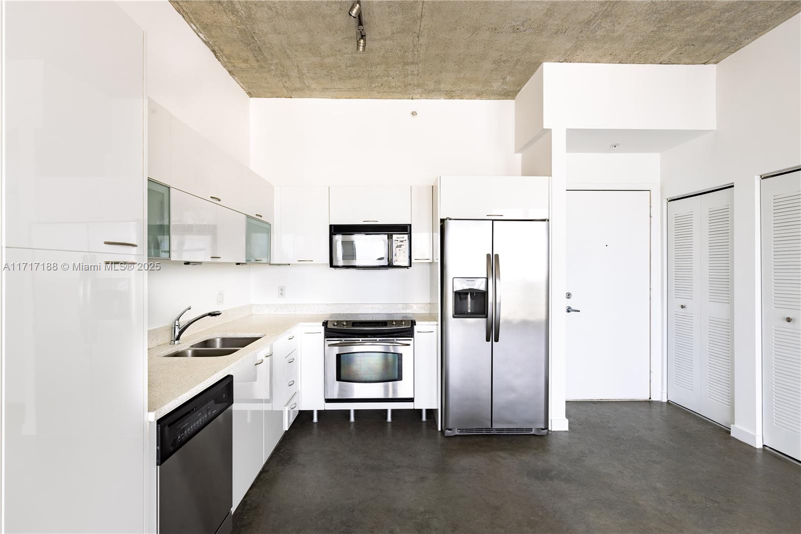 133 NE 2nd Ave #3115, Miami FL 33132