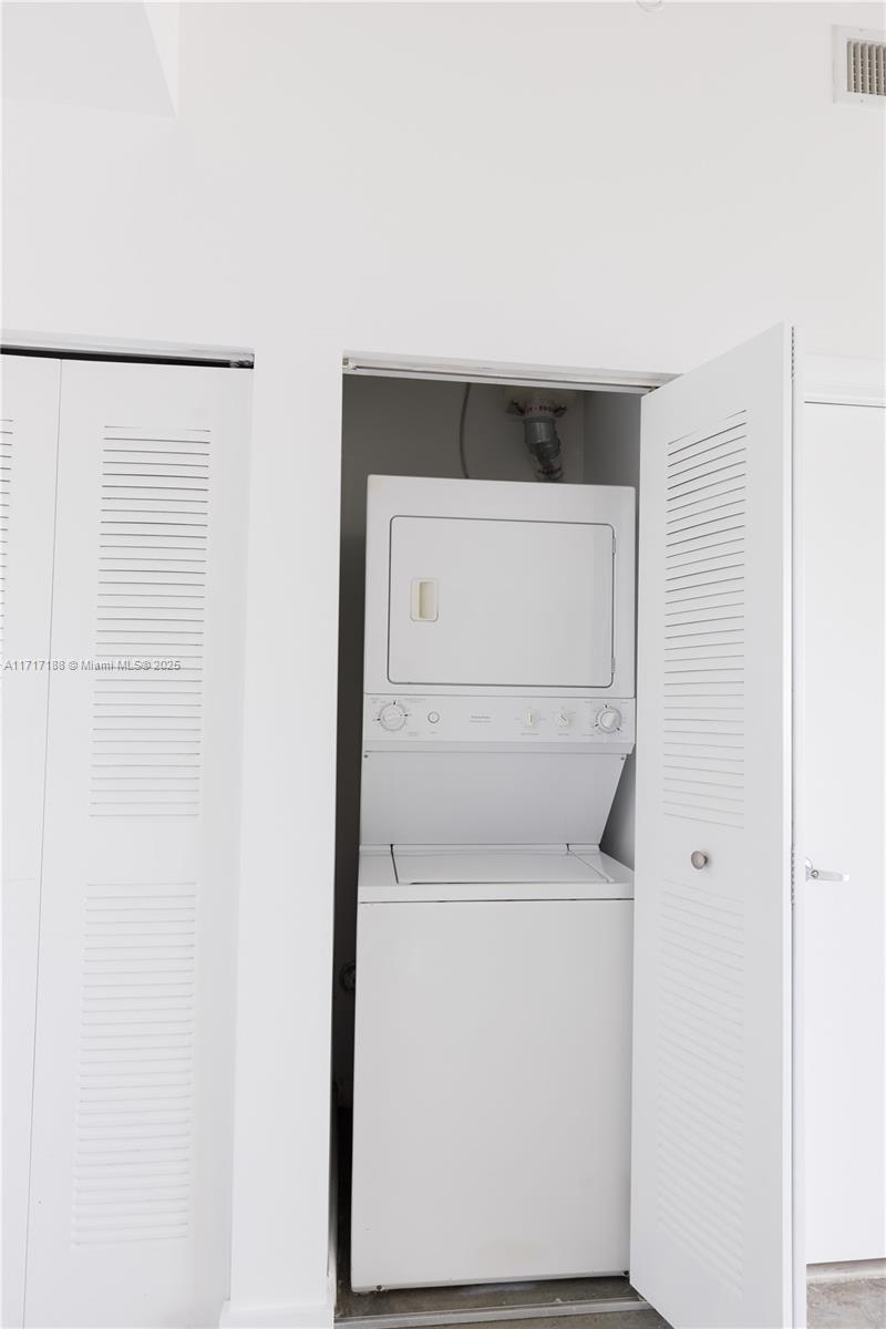 133 NE 2nd Ave #3115, Miami FL 33132