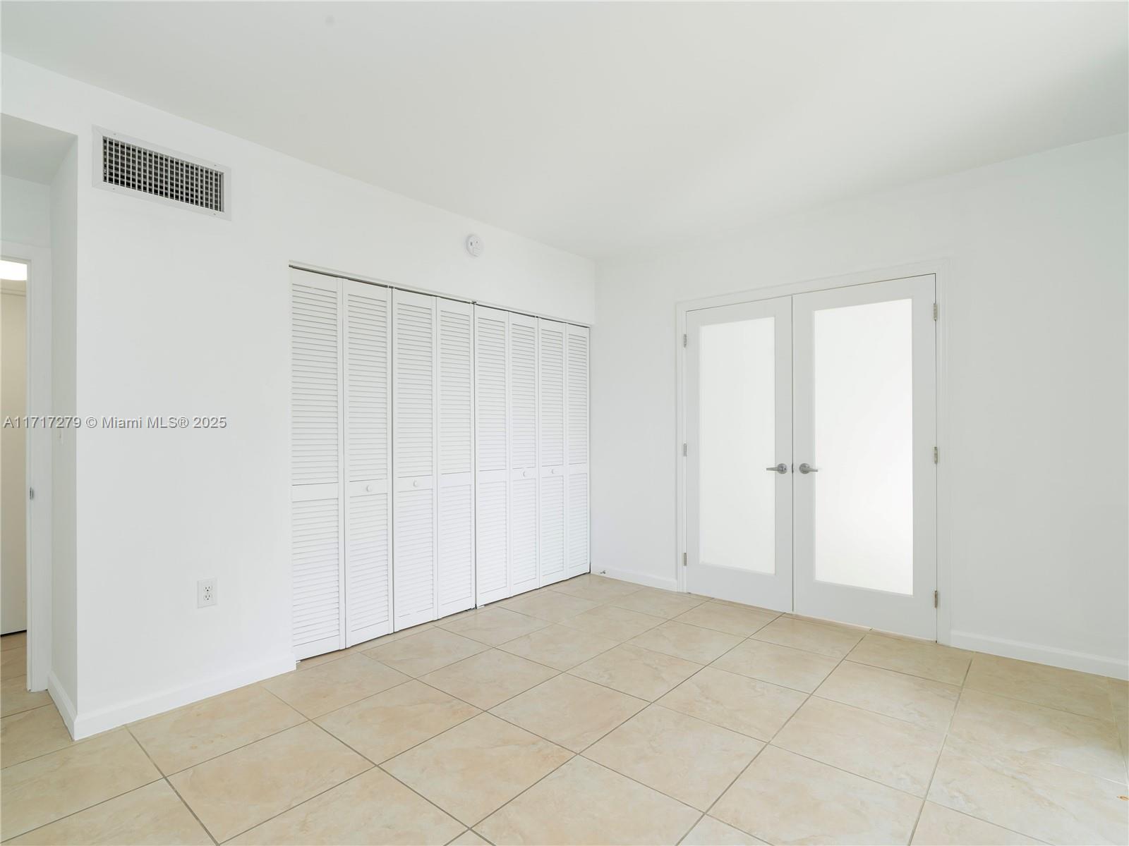 10275 Collins Ave #1117, Bal Harbour, Florida image 18