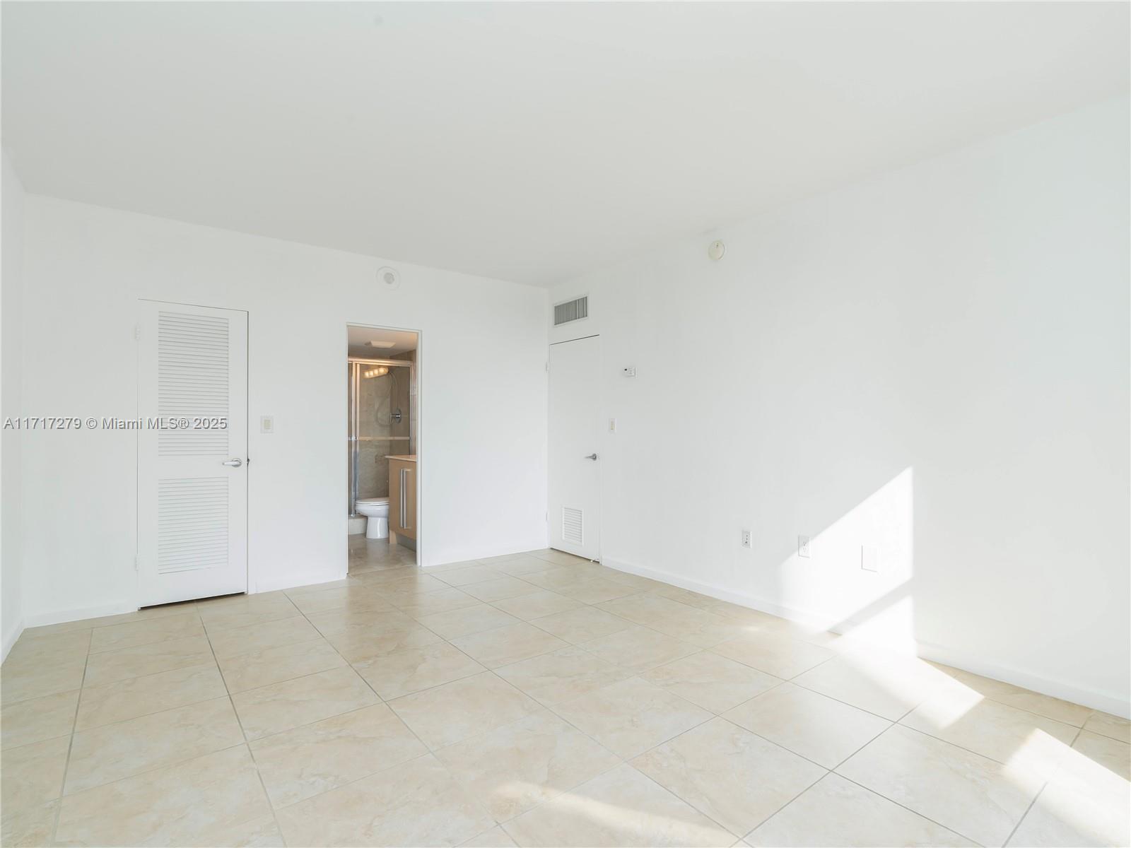 10275 Collins Ave #1117, Bal Harbour, Florida image 22