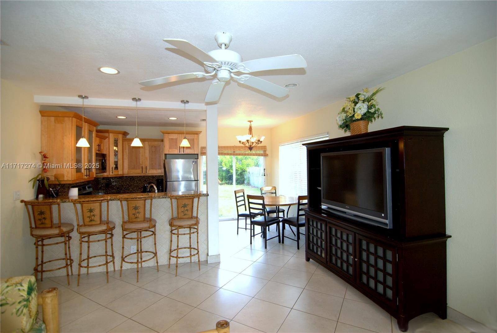 4557 Poinciana St, Lauderdale By The Sea, Florida image 2