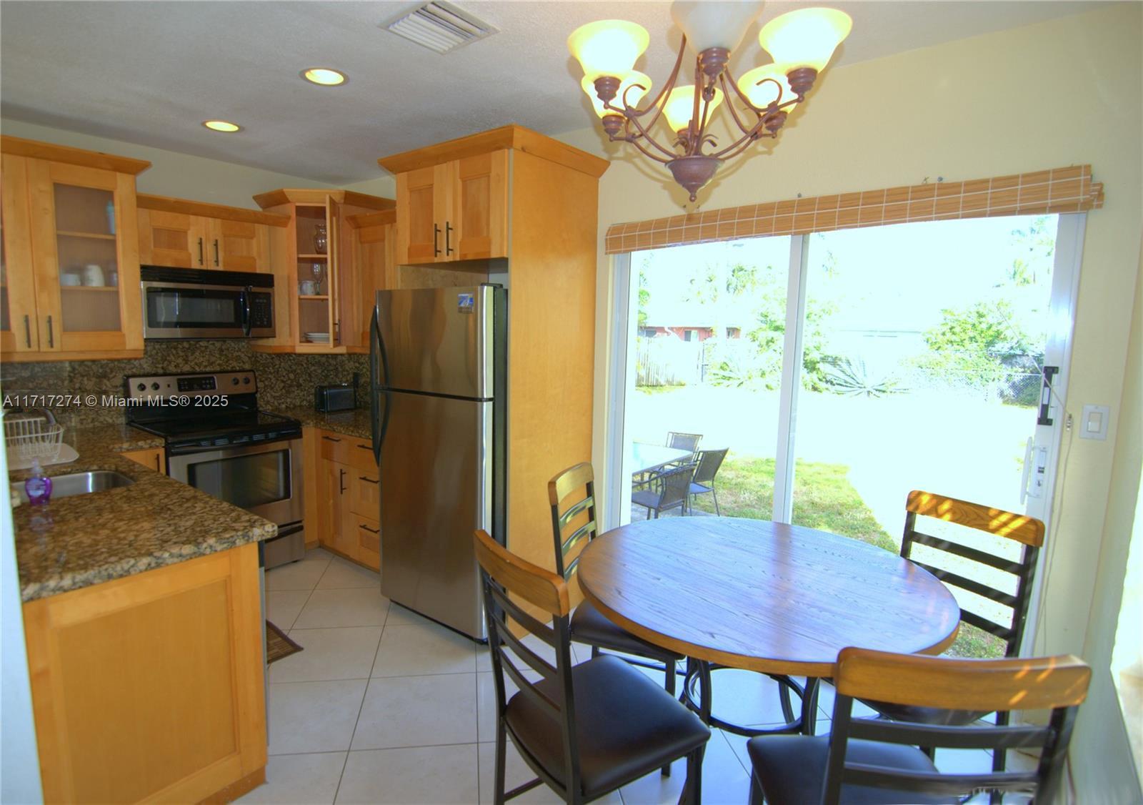 4557 Poinciana St, Lauderdale By The Sea, Florida image 3