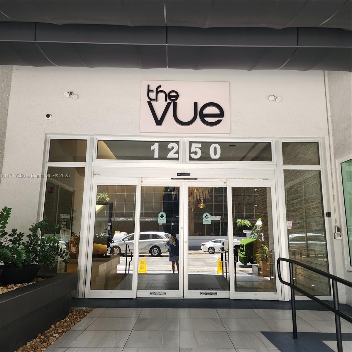 1250 S Miami Ave #1004, Miami FL 33130
