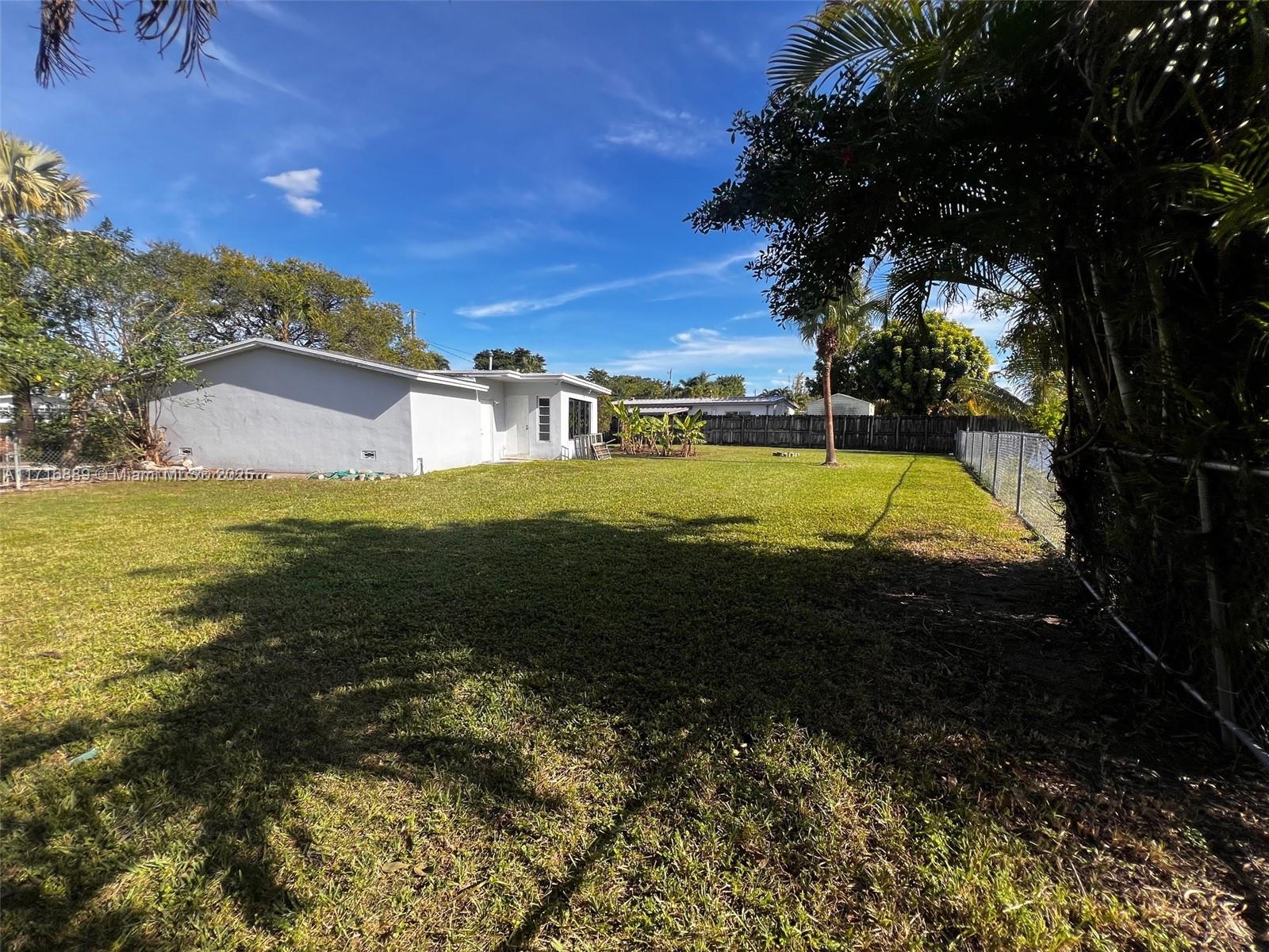 10260 Dolphin Rd, Cutler Bay, Florida image 3