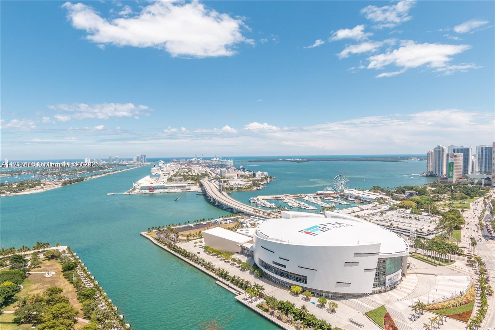 Apartamento para Alugar em Miami, FL