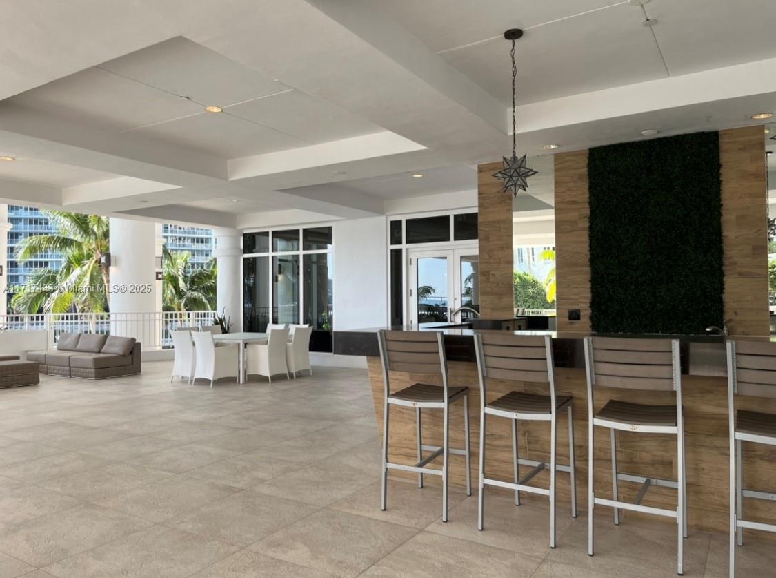 801 Brickell Key Blvd #806, Miami FL 33131