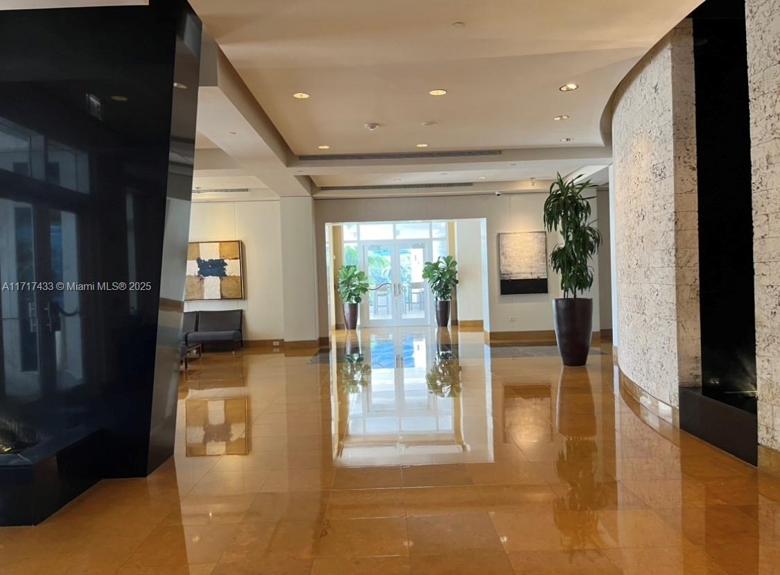 801 Brickell Key Blvd #806, Miami FL 33131