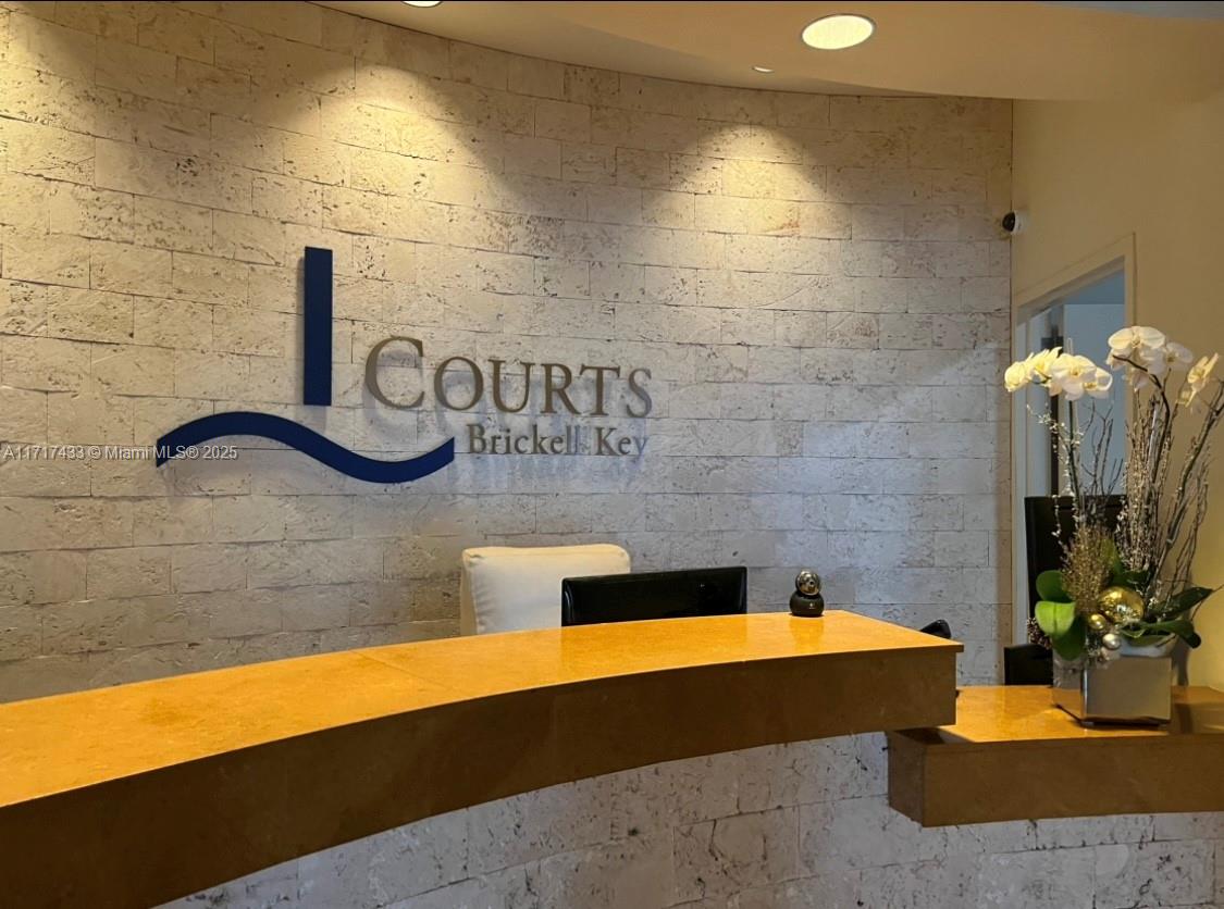 801 Brickell Key Blvd #806, Miami FL 33131