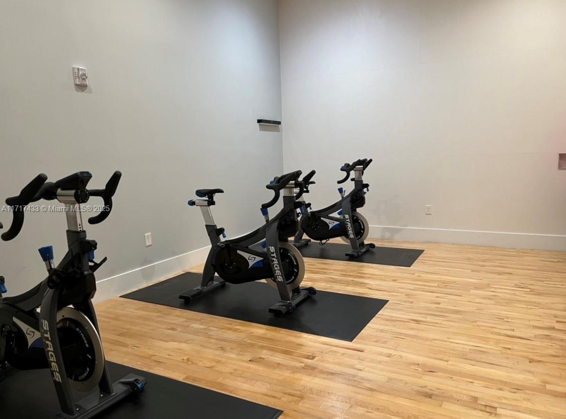 801 Brickell Key Blvd #806, Miami FL 33131