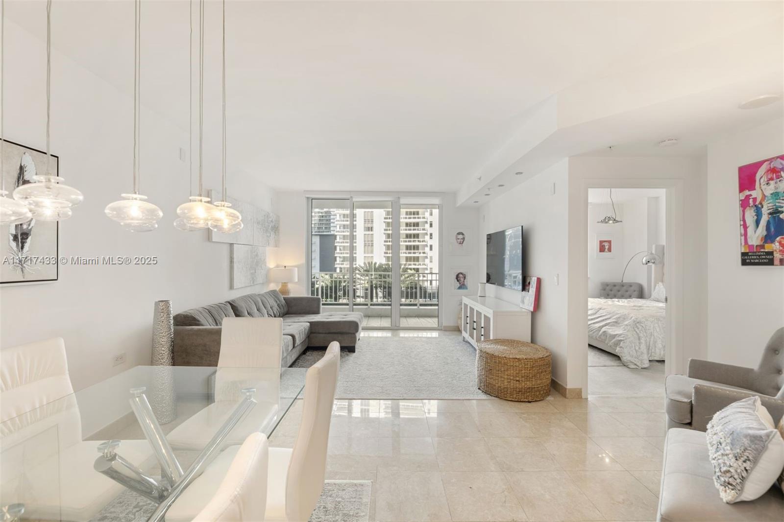 801 Brickell Key Blvd #806, Miami FL 33131