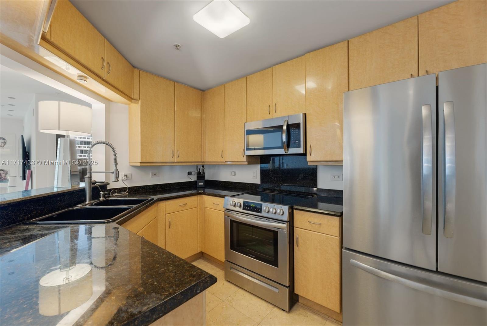 801 Brickell Key Blvd #806, Miami FL 33131
